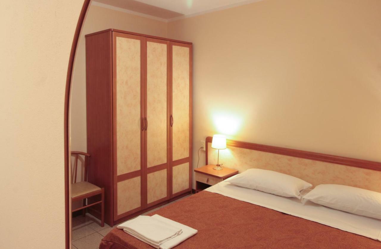 Hotel Rose&Crown Correggio Kültér fotó