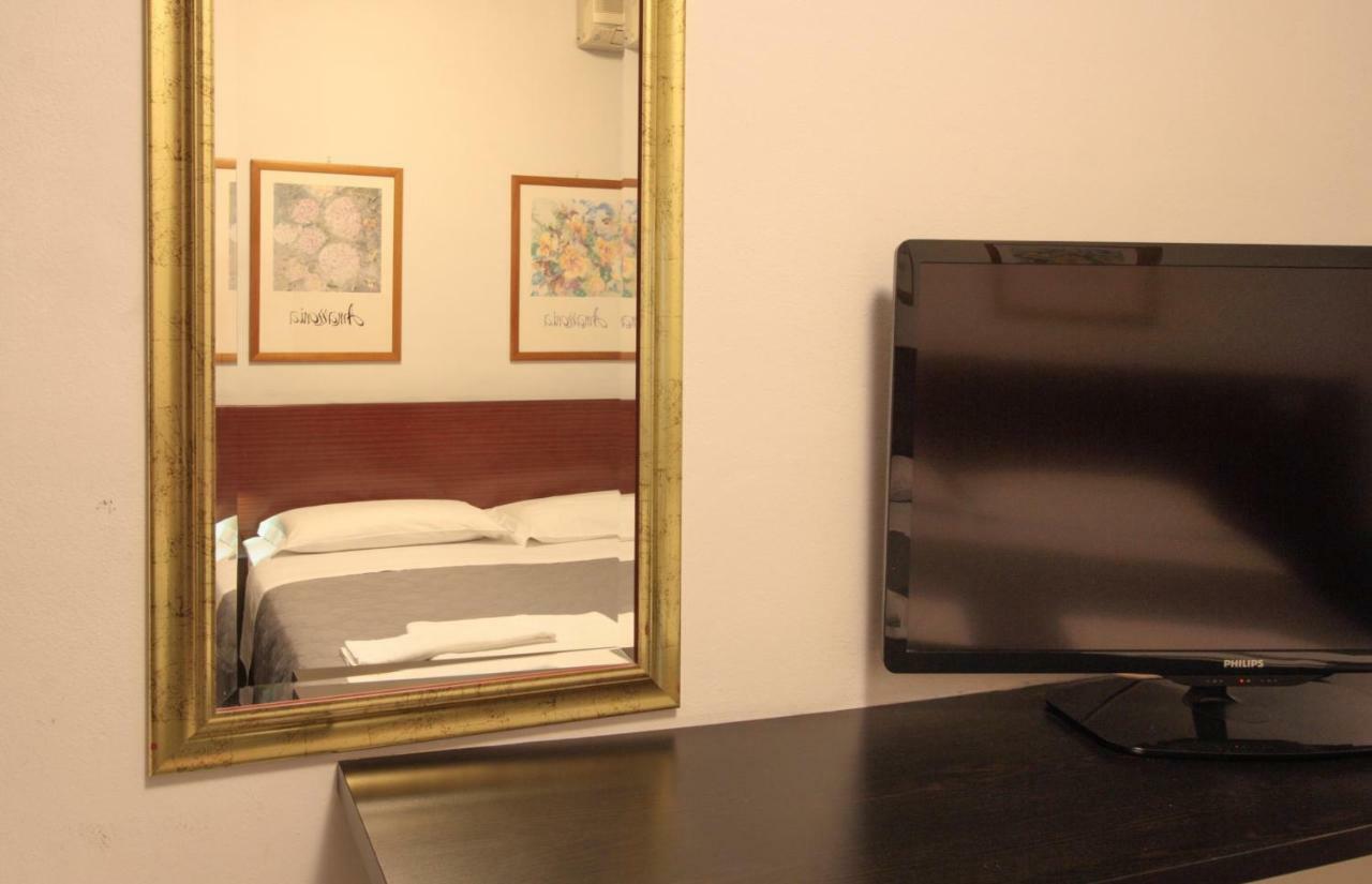 Hotel Rose&Crown Correggio Kültér fotó